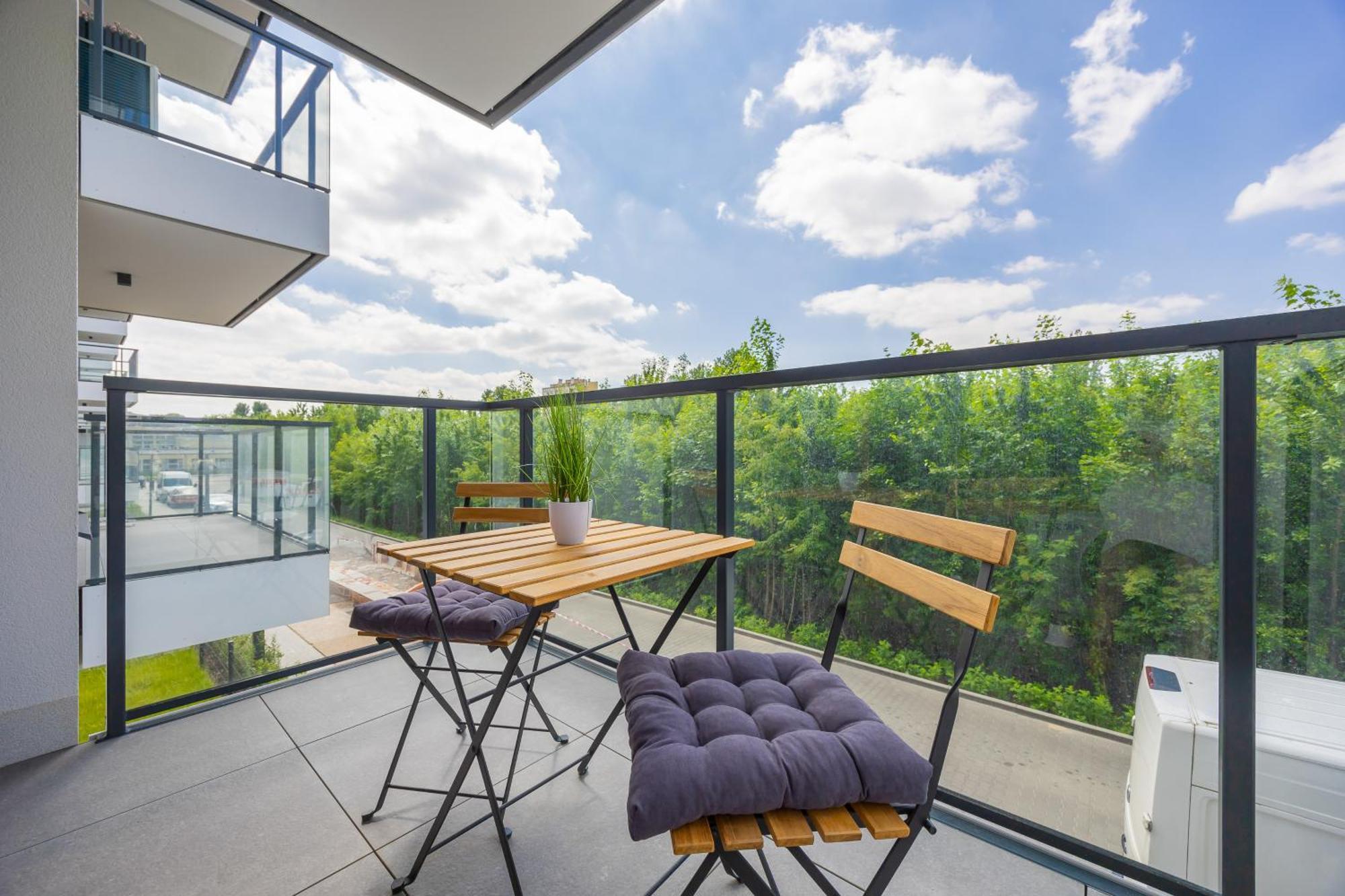 Apartamenty Ludwiki Z Parkingiem By Noclegi Renters Warsaw Exterior photo
