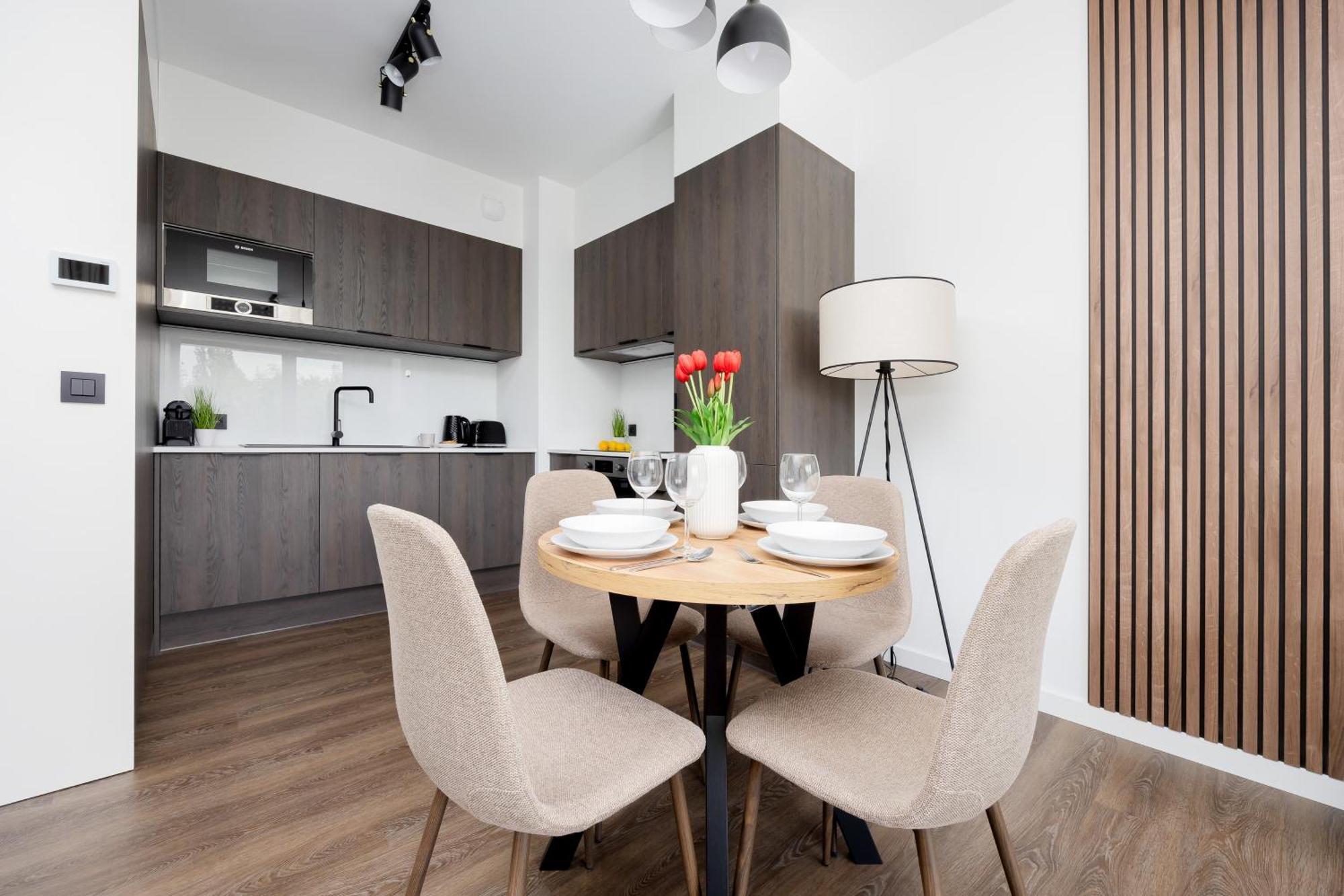 Apartamenty Ludwiki Z Parkingiem By Noclegi Renters Warsaw Exterior photo